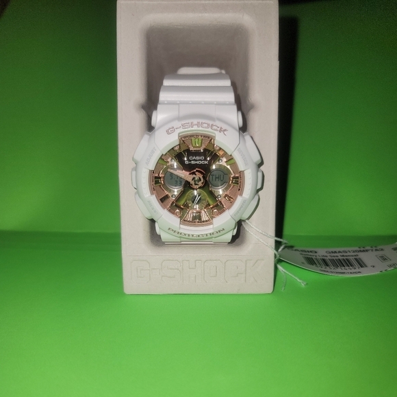 G-SHOCK WATCH WOMENS (White/Rose Gold Face) - Picture 2 of 4